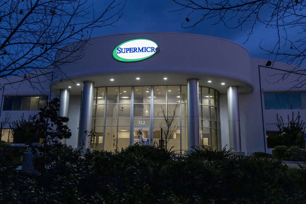 Supermicro 본사 건물 외관 — 엔비디아 GPU 서버를 제조하는 AI 서버 핵심 업체